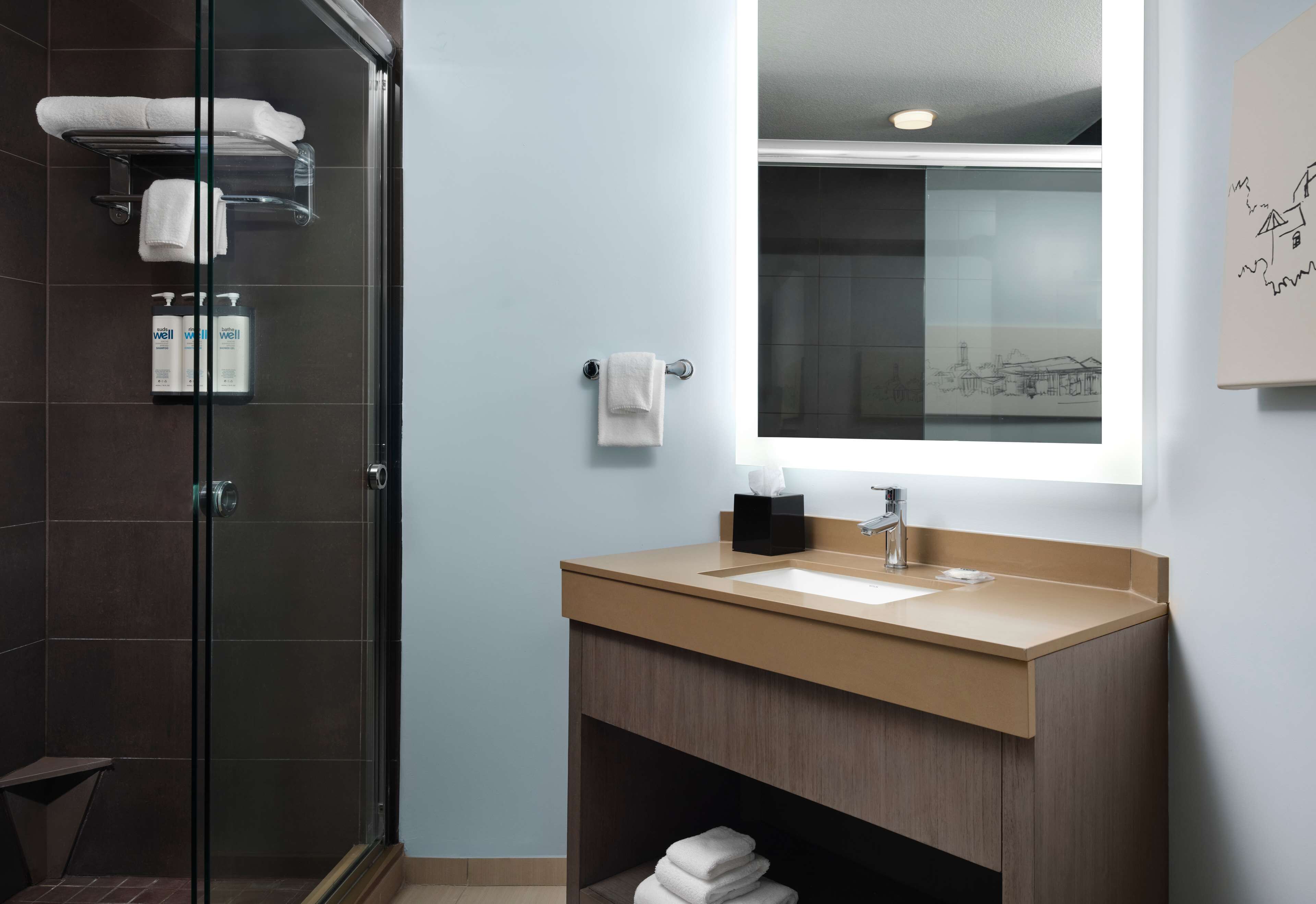 Photo - HYATT house San Diego/Sorrento Mesa