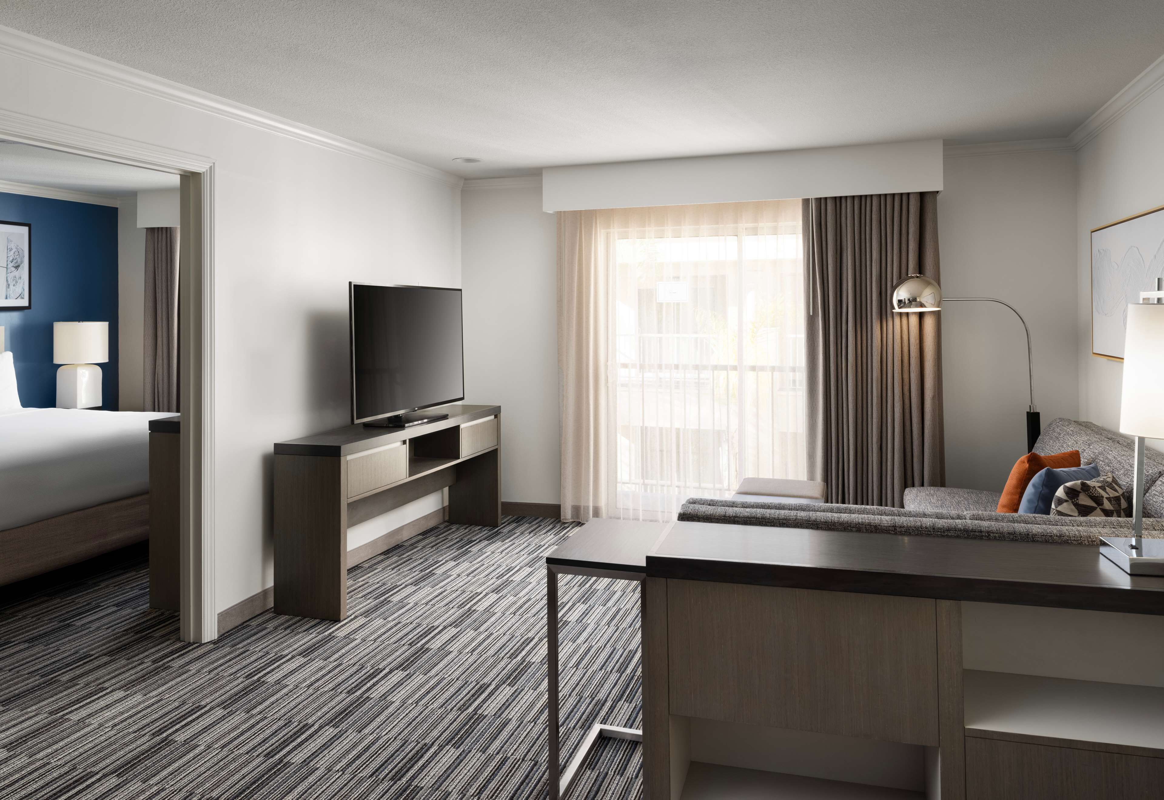 Couette en duvet d'oie, surmatelas, fer et planche à repasser