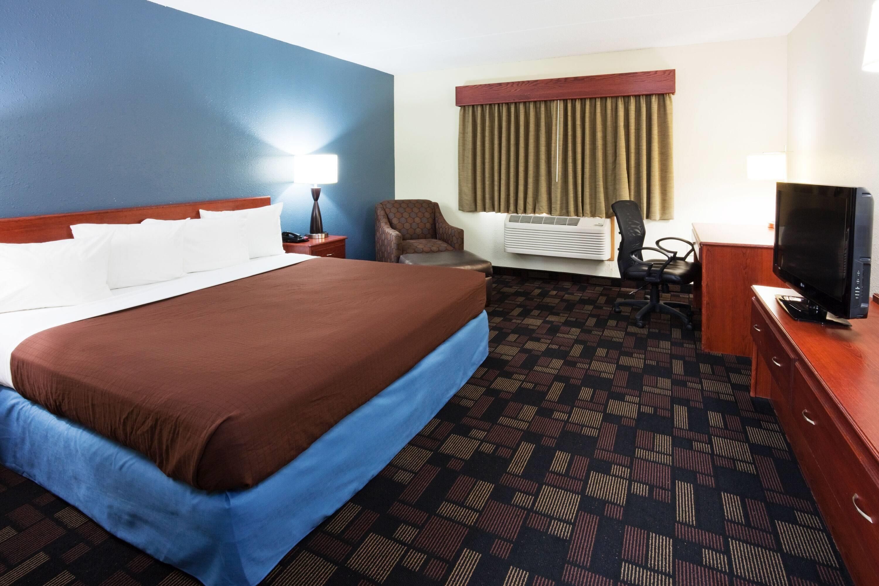 Desk, free cots/infant beds, rollaway beds, free WiFi