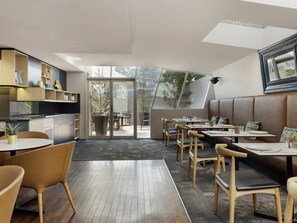 Restaurant - Mantra on Northbourne Canberra (Braddon)