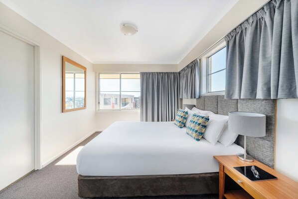 Premier Apartment, 1 Bedroom | In-room safe, desk, iron/ironing board, cots/infant beds