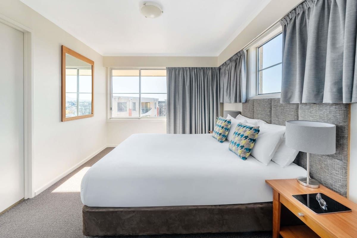 In-room safe, desk, iron/ironing board, cots/infant beds