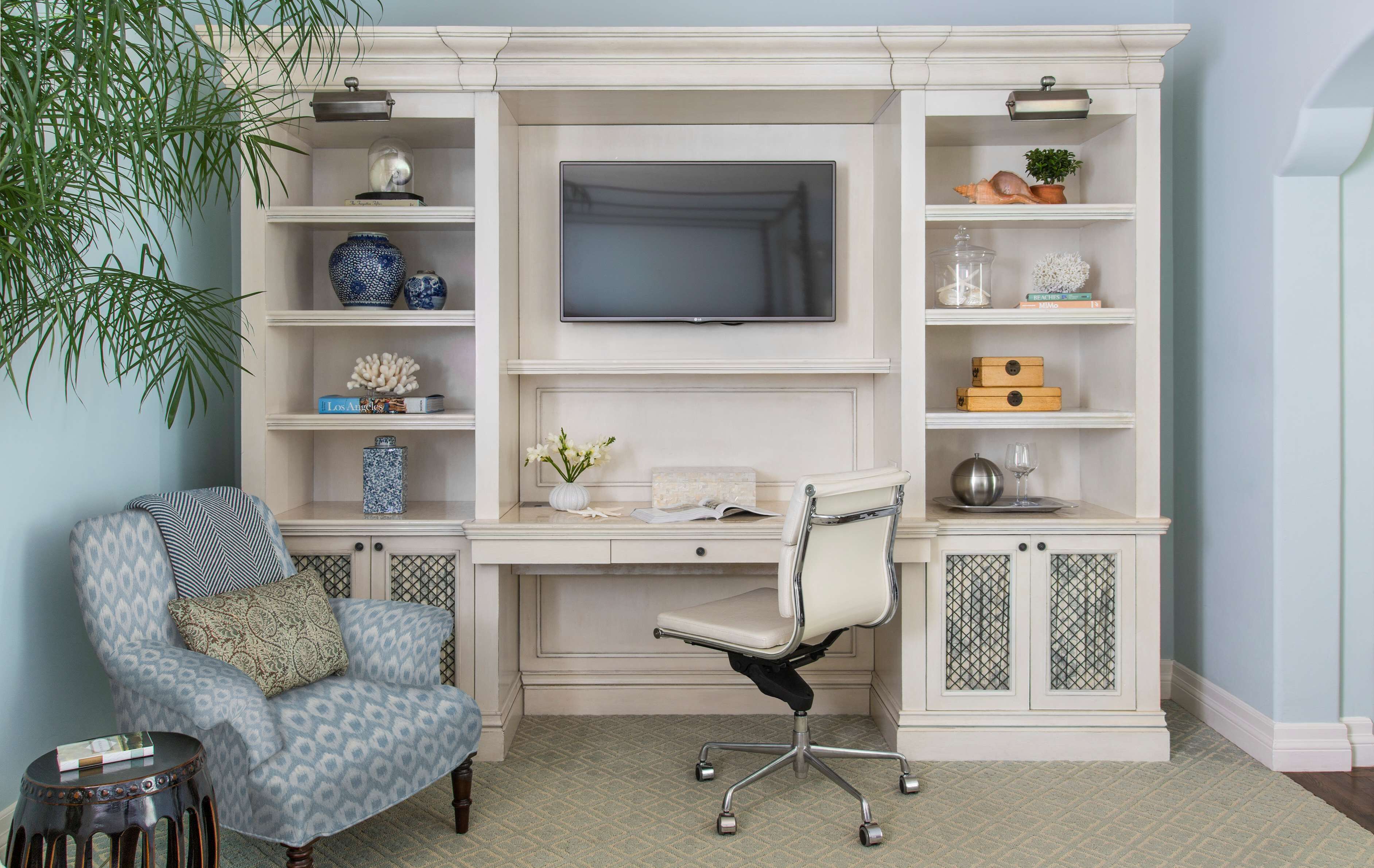 room, 1 king bed, terrace (palm) | minibar, in-room safe, desk, iron/ironing board