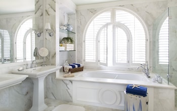 Hair dryer, bathrobes, slippers, towels at Casa Del Mar