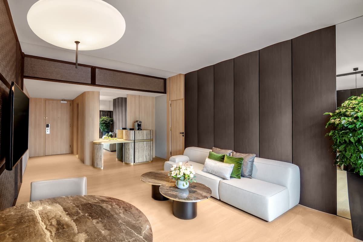 urban suite | living area | flat-screen tv, pay films