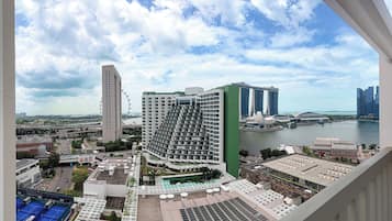 1 bedroom, minibar, in-room safe, desk