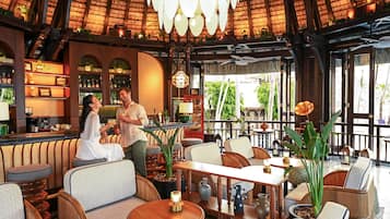 Thức ăn và đồ uống