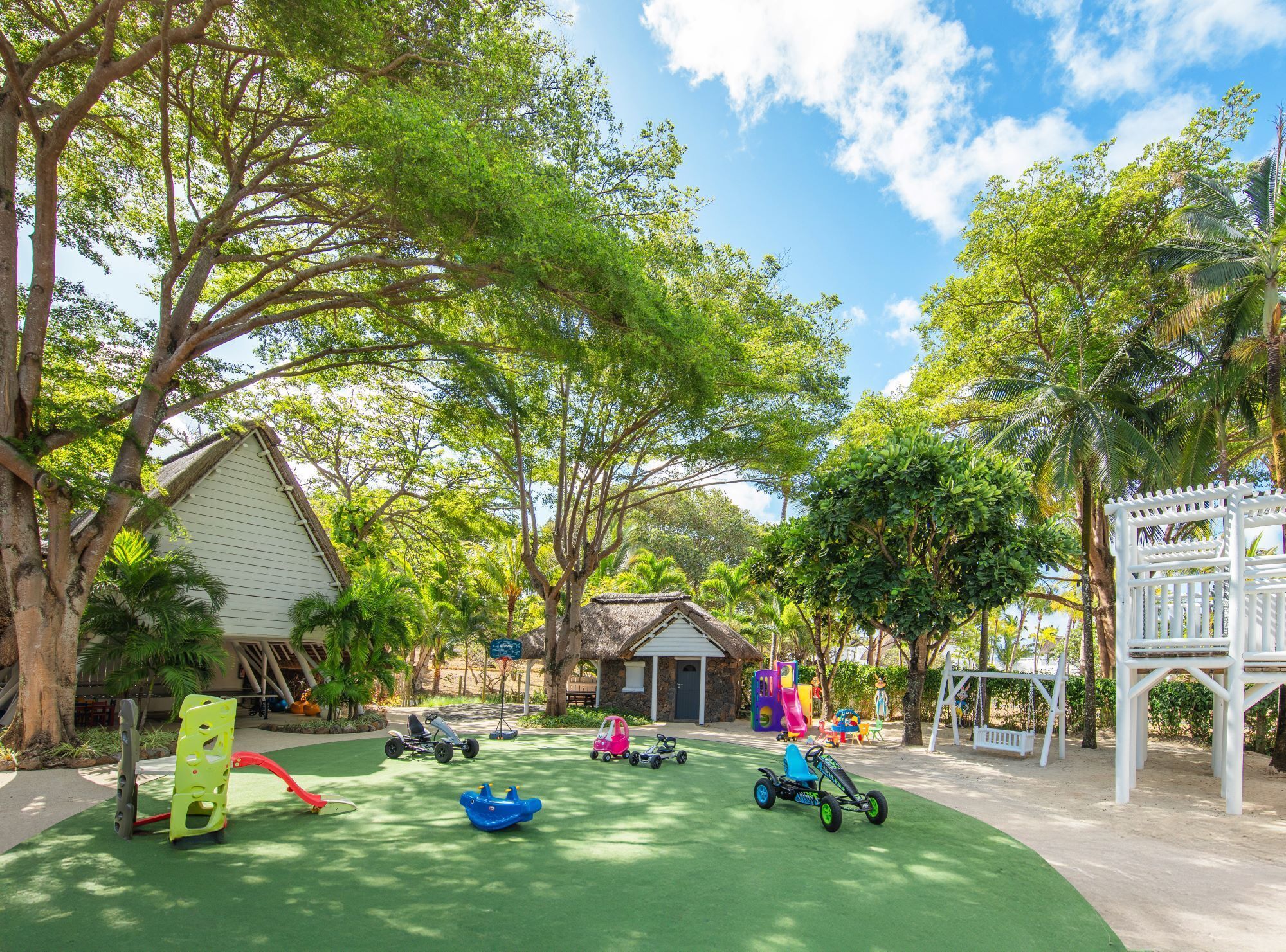 children’s play area – outdoor