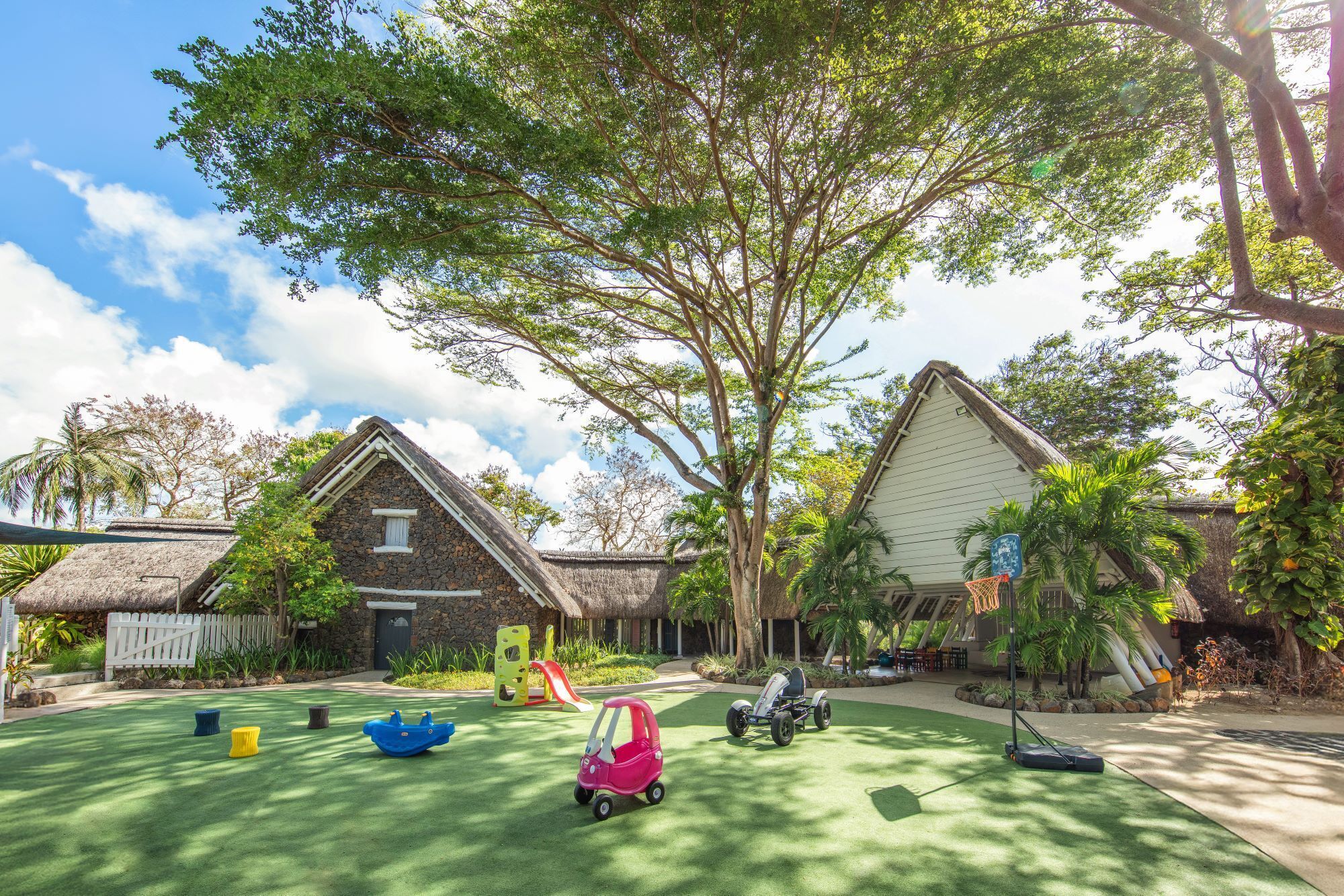 children’s play area – outdoor