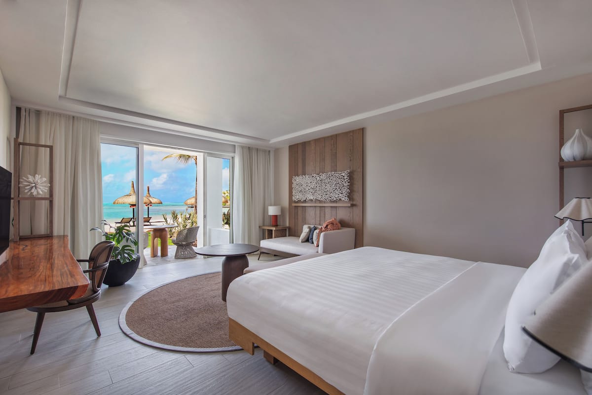 Hibiscus Beachfront Room King | Premium bedding, memory-foam beds, minibar, in-room safe
