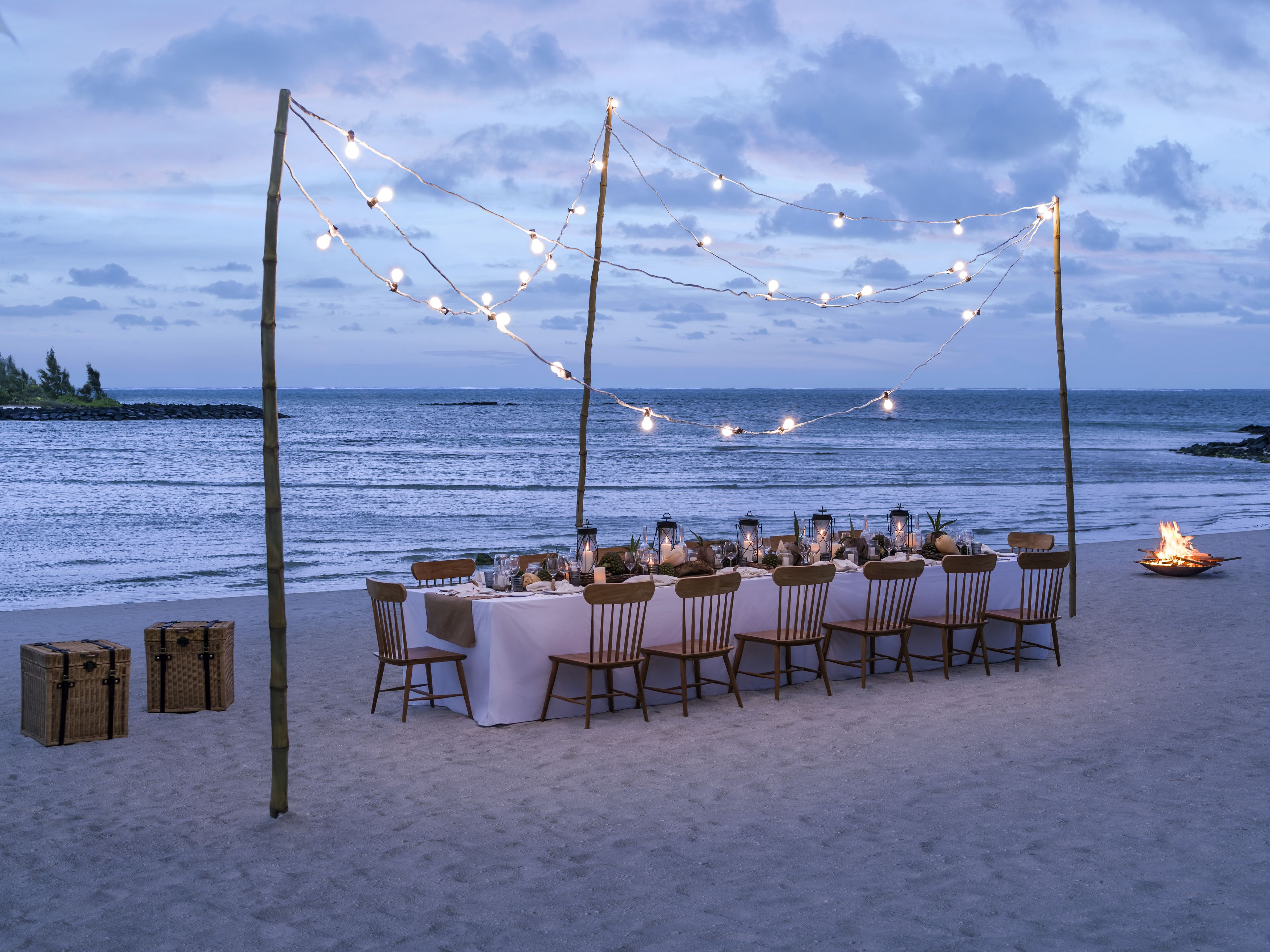 5 restaurants; breakfast, lunch, dinner and brunch served 