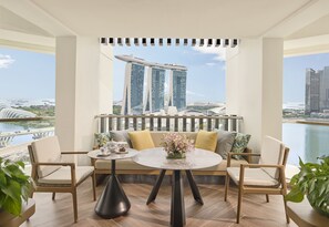 Royal Penthouse, 4 Bedrooms (Marina Bay) | Balcony
