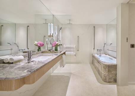 Mandarin Oriental, Singapore - Image 110