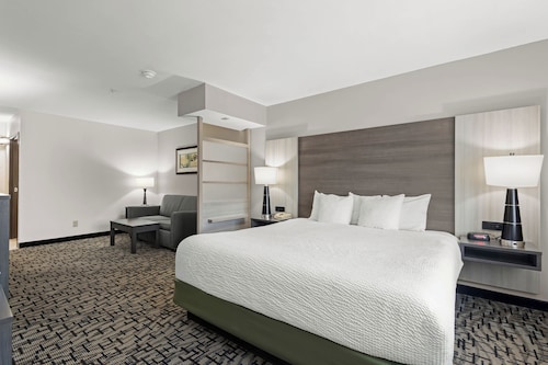 Best Western Crown Inn & Suites