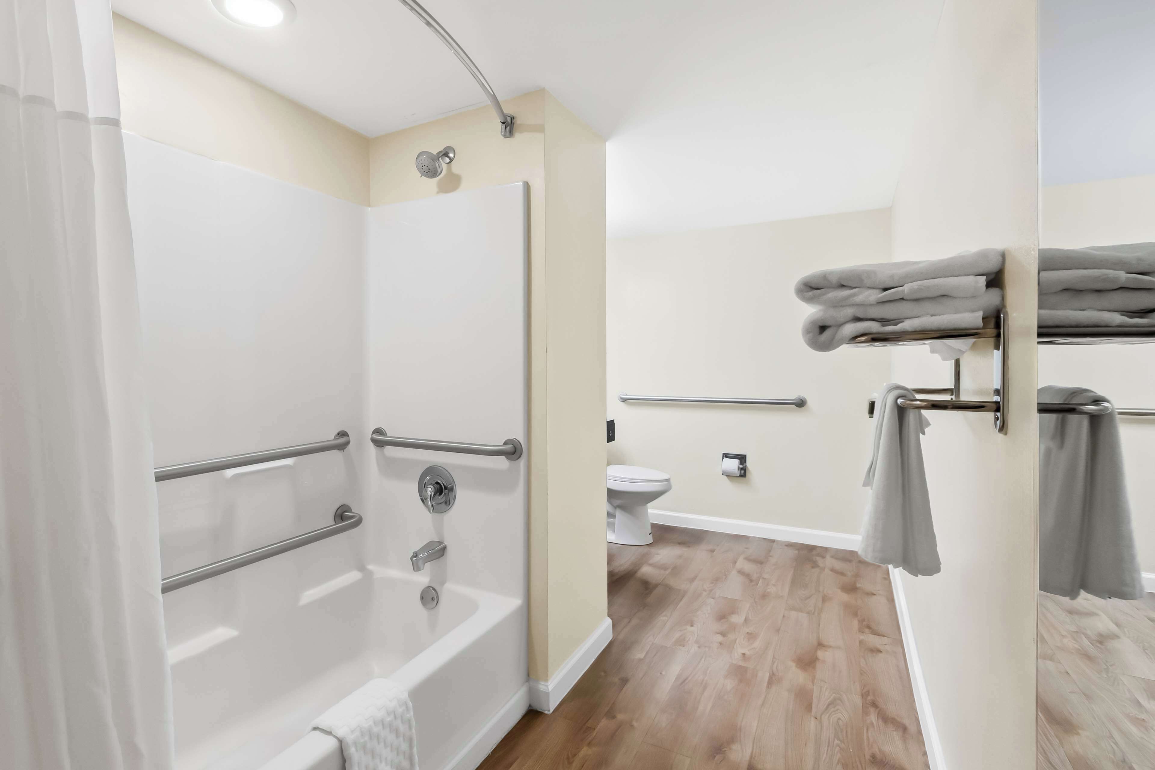 Photo - Best Western Patriots Point