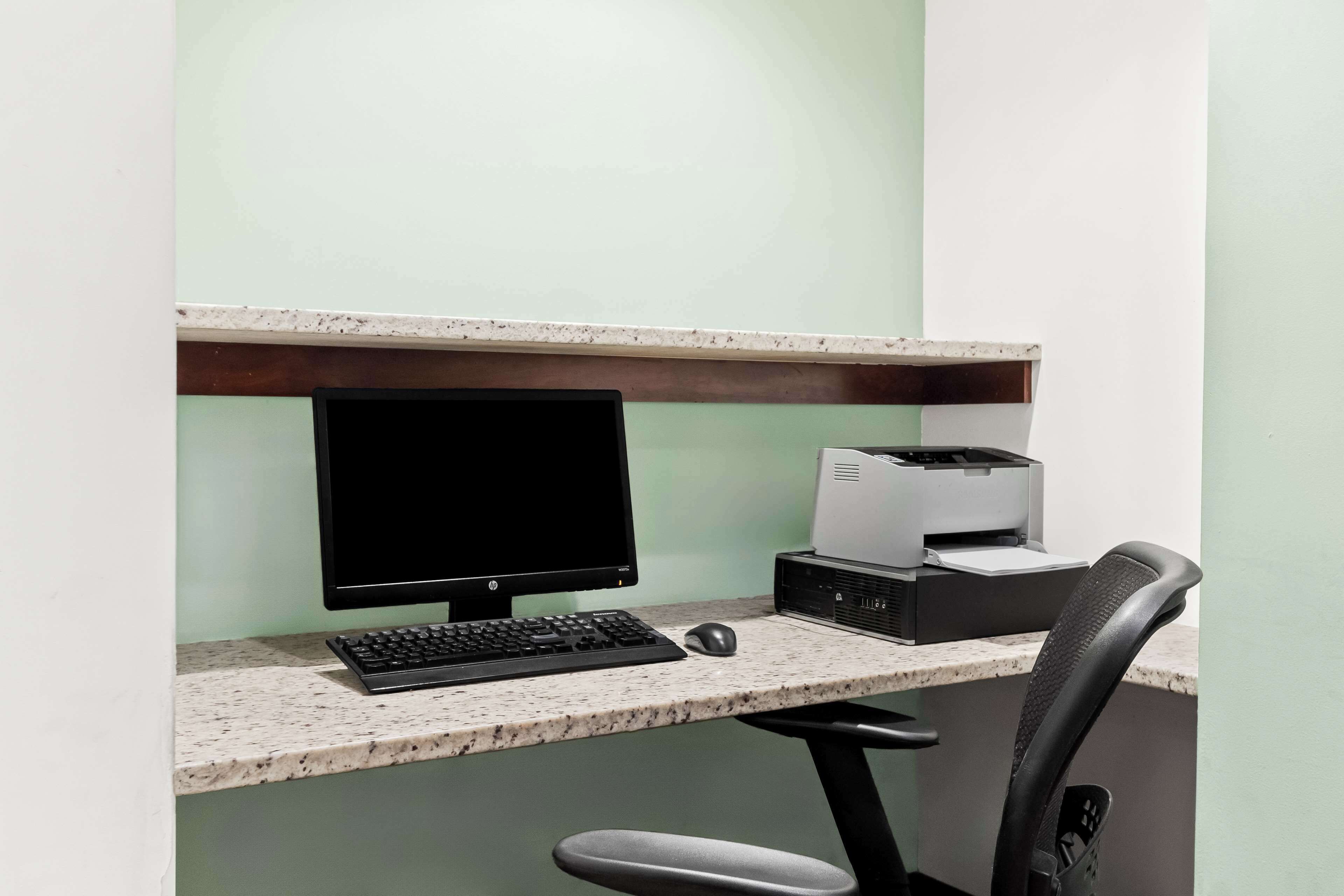 Photo - Best Western Patriots Point