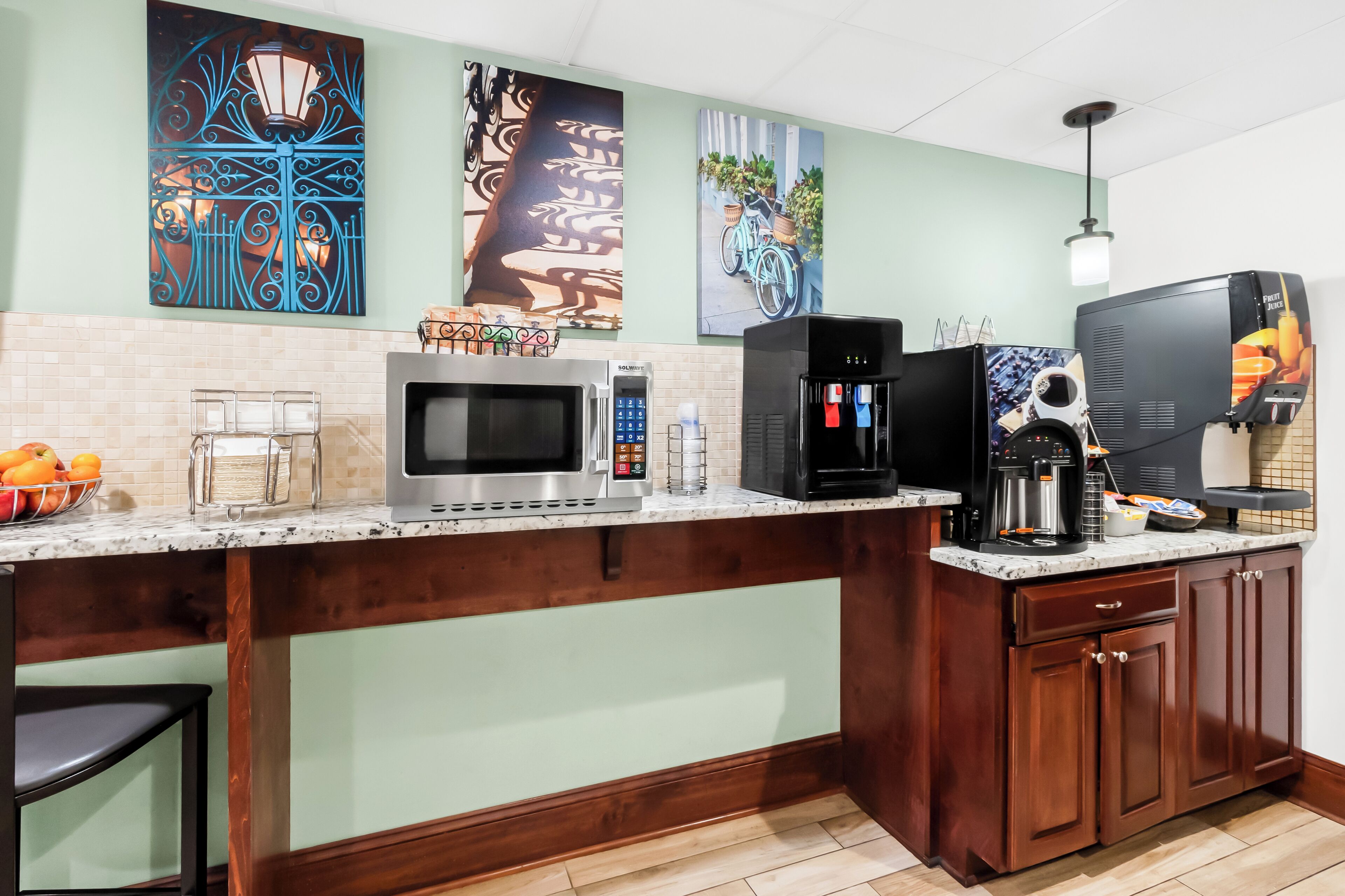 Photo - Best Western Patriots Point