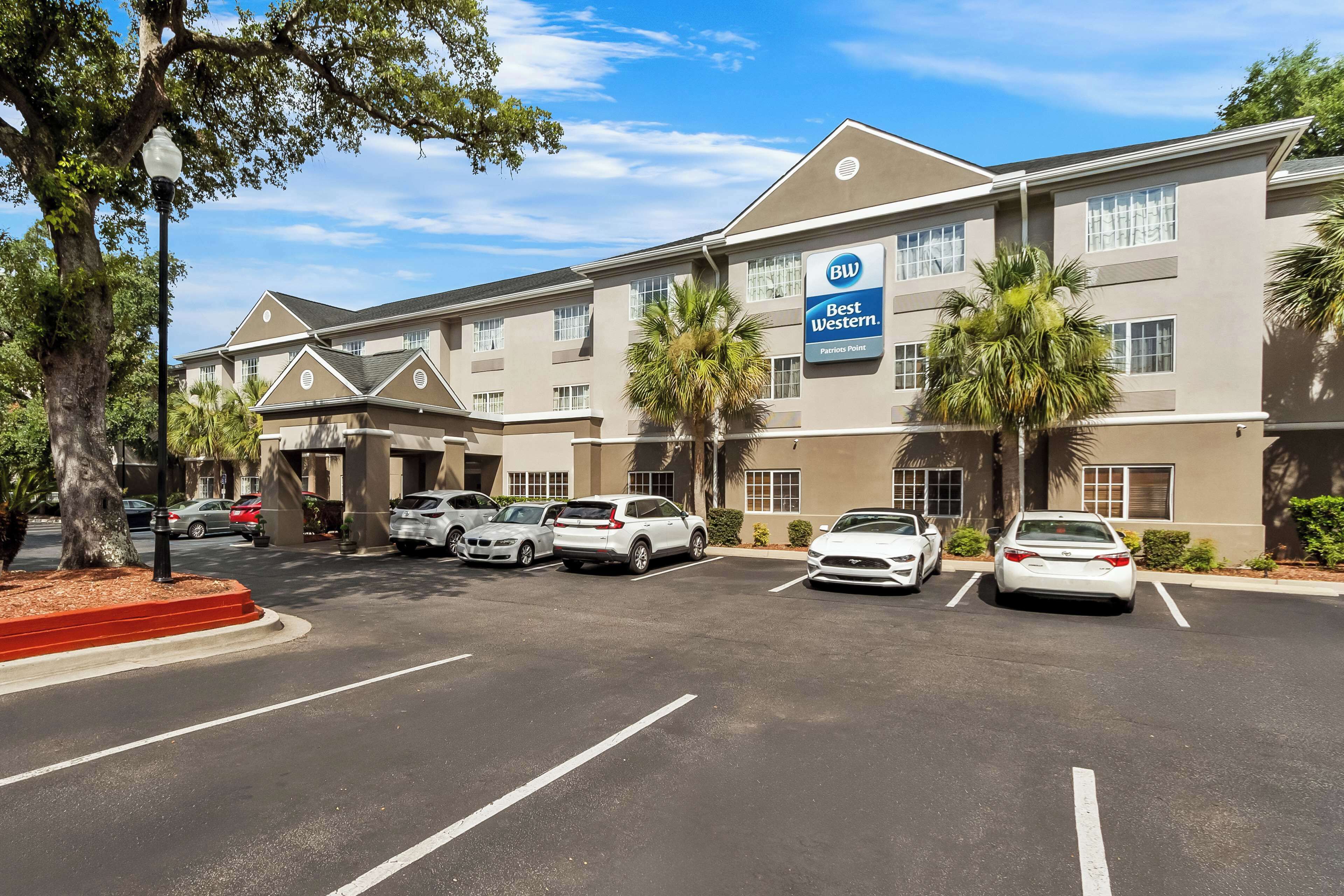 Photo - Best Western Patriots Point