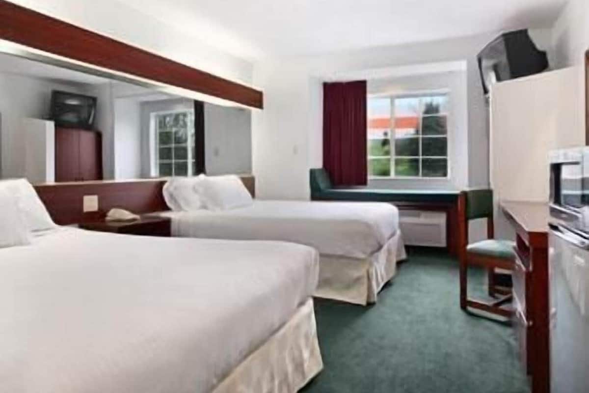 Premium bedding, desk, free WiFi, bed sheets