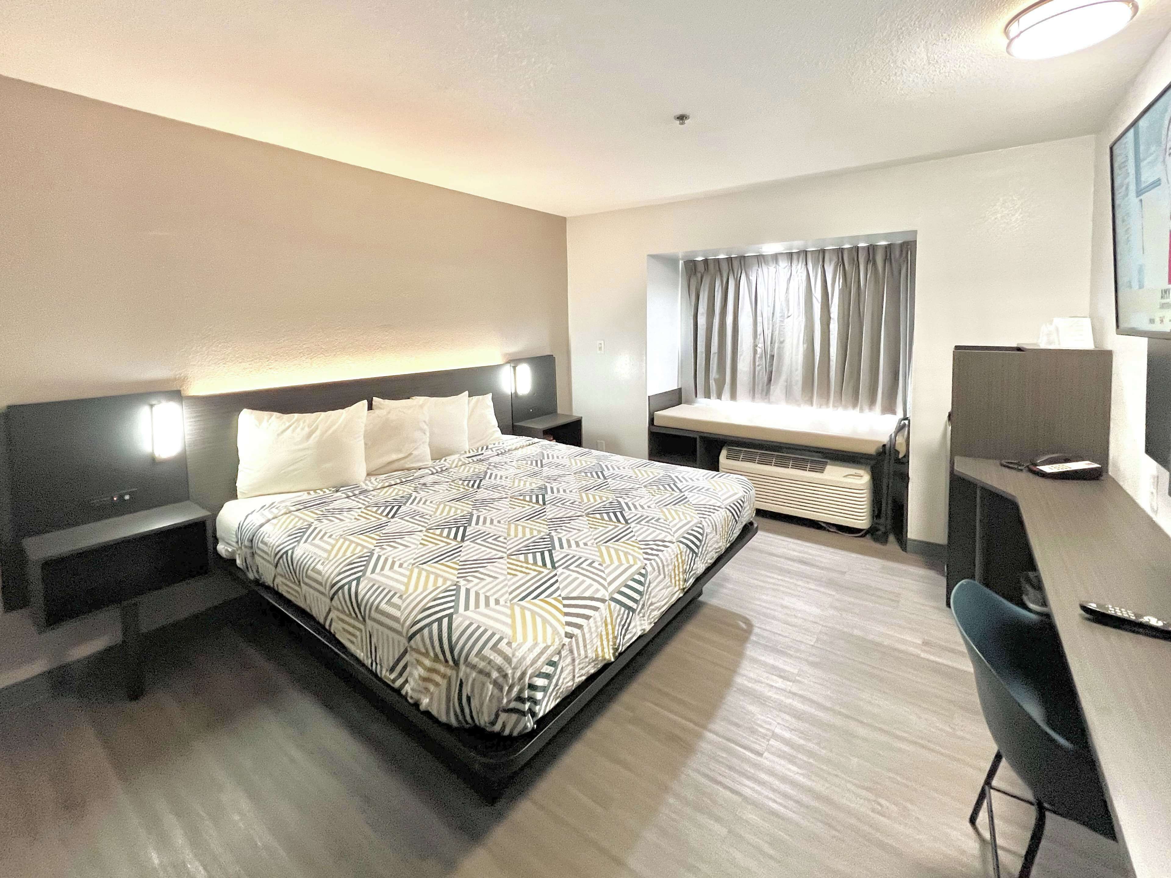 Free WiFi, bed sheets