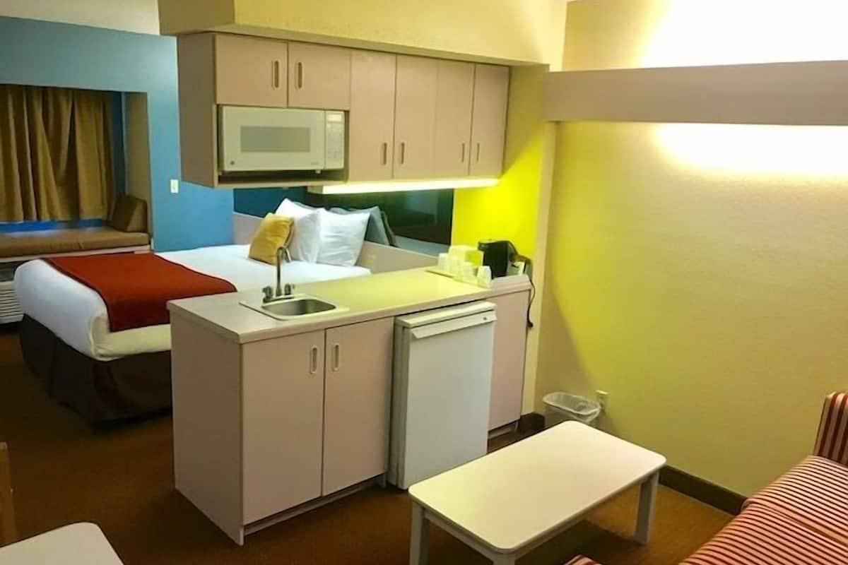 in-room safe, desk, iron/ironing board, rollaway beds