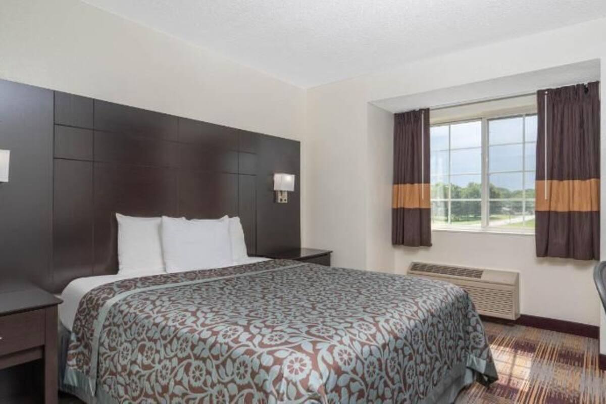 In-room safe, desk, iron/ironing board, free cribs/infant beds