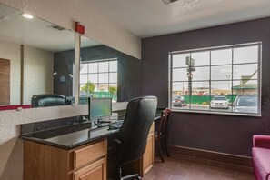 Business centre - Microtel Inn & Suites by Wyndham Oklahoma City Airport (Oklahoma City)