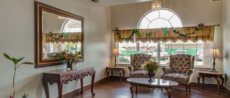 Sittområde i lobbyn