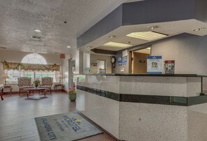 Check-in/check-out kiosk - Microtel Inn & Suites by Wyndham Oklahoma City Airport (Oklahoma City)