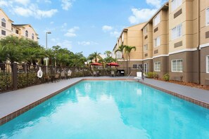 Outdoor pool, pool loungers