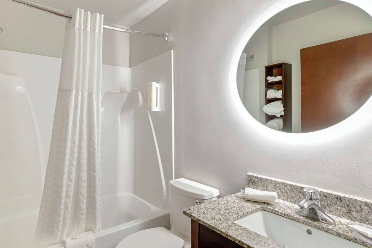 suite, 2 queen beds, mountain view (non smoking) | 1 bedroom, in-room safe, desk, iron/ironing board