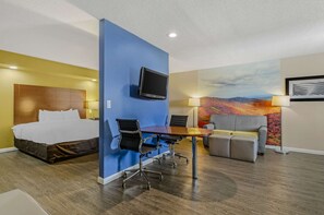 Suite, 1 King Bed, Non Smoking, Jetted Tub | 1 bedroom, in-room safe, desk, iron/ironing board