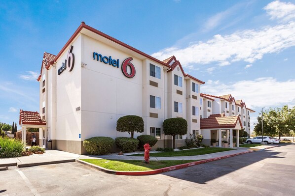 Exterior - Motel 6 Dixon, CA (Dixon)