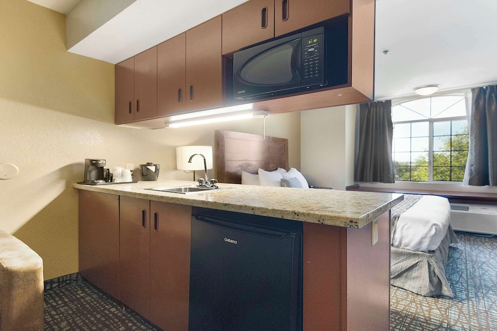 SureStay Plus Hotel by Best Western Rocklin