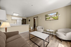 Suite, 1 King Bed, Non Smoking, Kitchen (with Single Sofabed, Full Kitchen) | Room amenity - SureStay Plus Hotel by Best Western Rocklin (Rocklin)