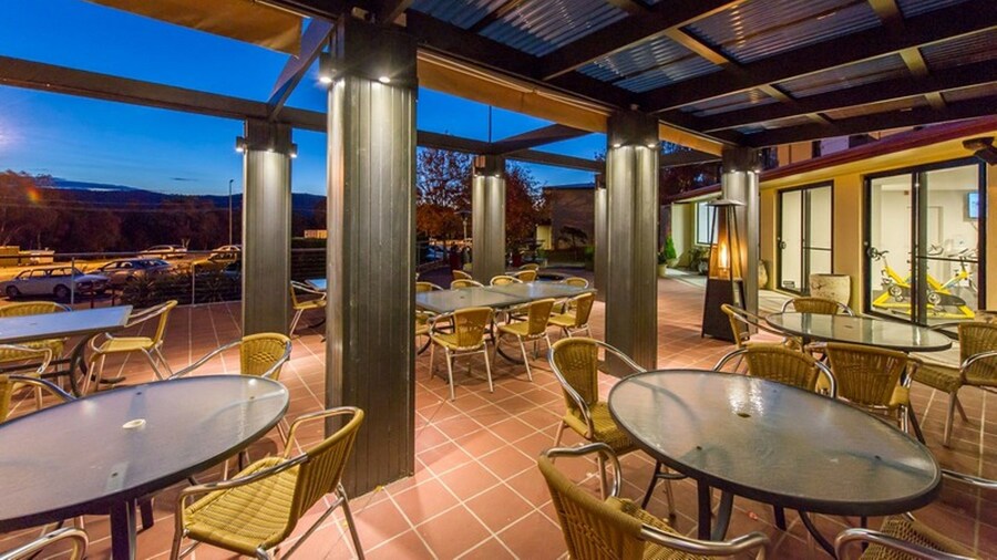 Alpha Hotel Canberra