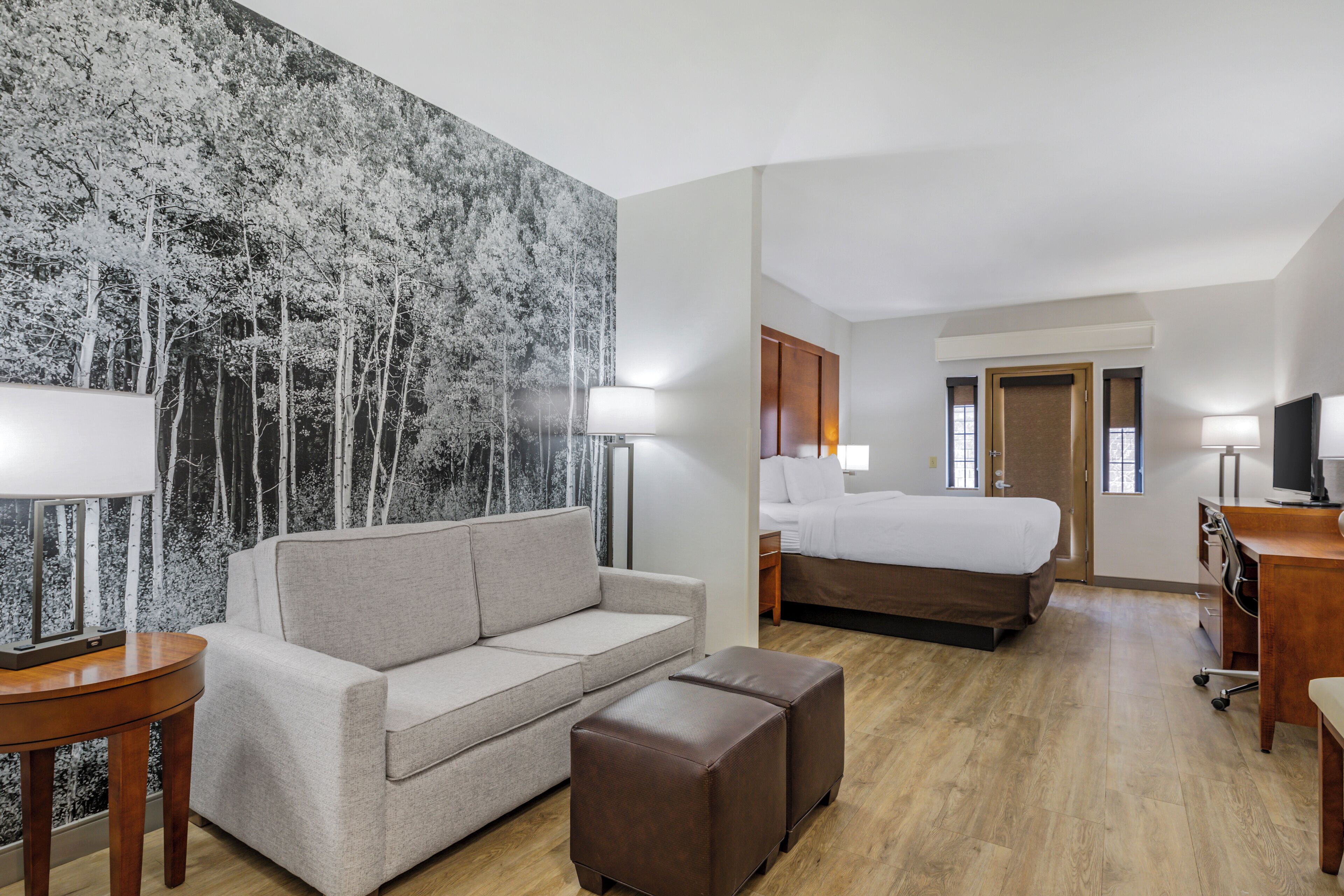 1 habitación, ropa de cama de alta calidad y escritorio 