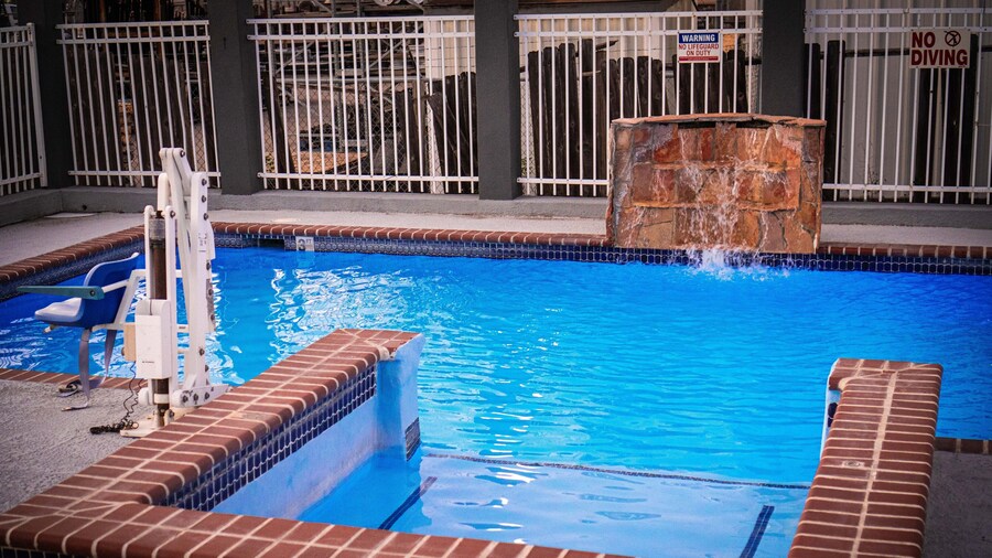 Rodeway Inn & Suites Corpus Christi Northwest