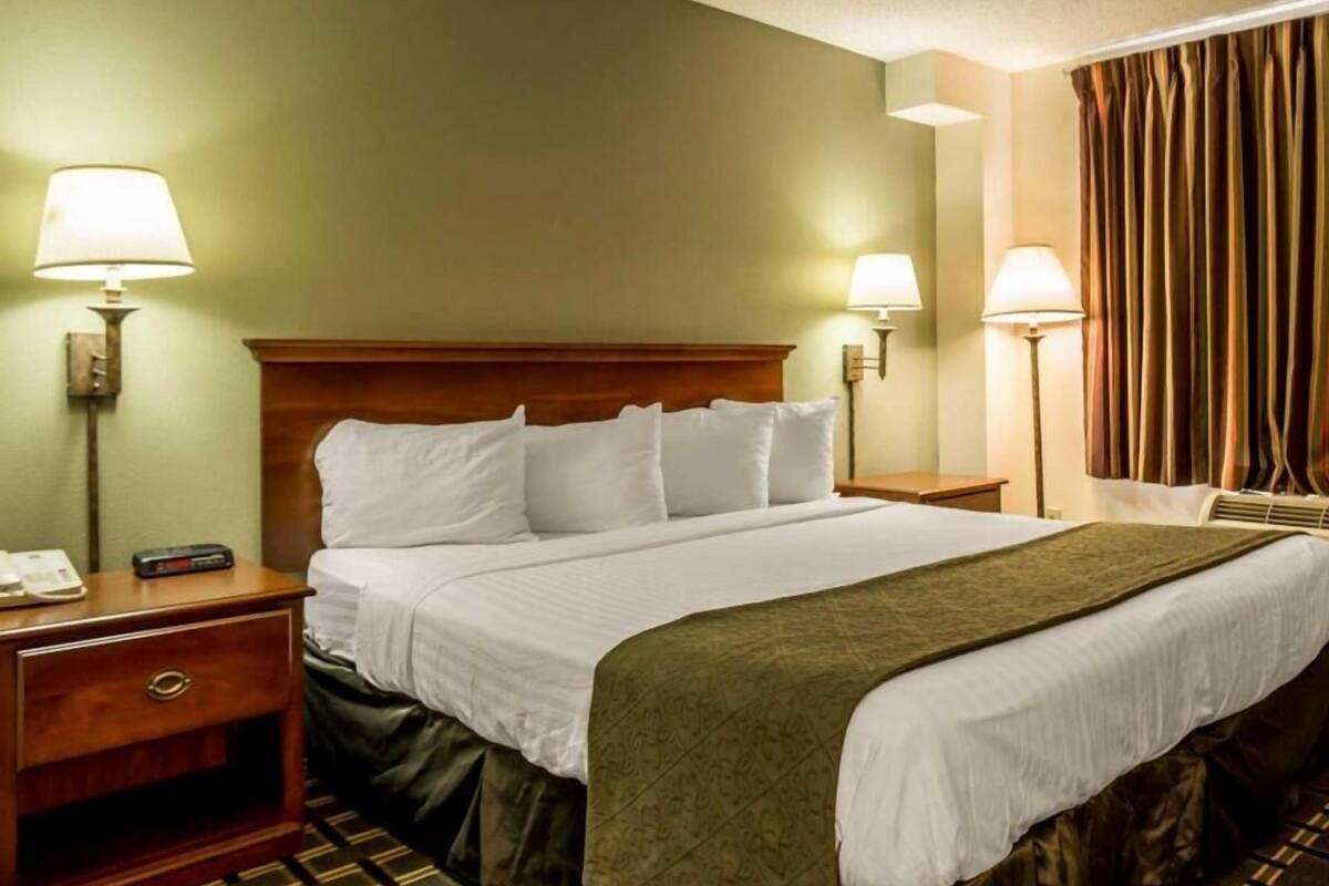 Fer et planche à repasser, lits bébé (gratuits), Wi-Fi gratuit