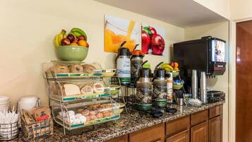 Free daily continental breakfast