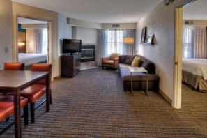 1 bedroom, in-room safe, desk, soundproofing
