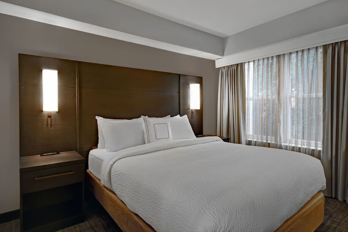 1 slaapkamer, luxe beddengoed, pillowtop-bedden, een kluis op de kamer