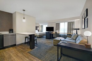 Studio, 1 Queen Bed with Sofa bed, Non Smoking | 1 bedroom, premium bedding, pillowtop beds, in-room safe