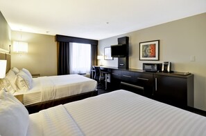 1 bedroom, desk, laptop workspace, blackout drapes