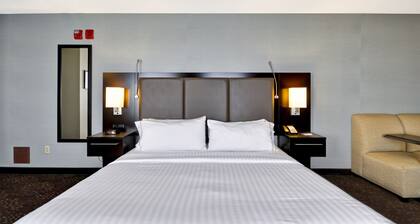 Holiday Inn Express Romulus / Detroit Airport by IHG
