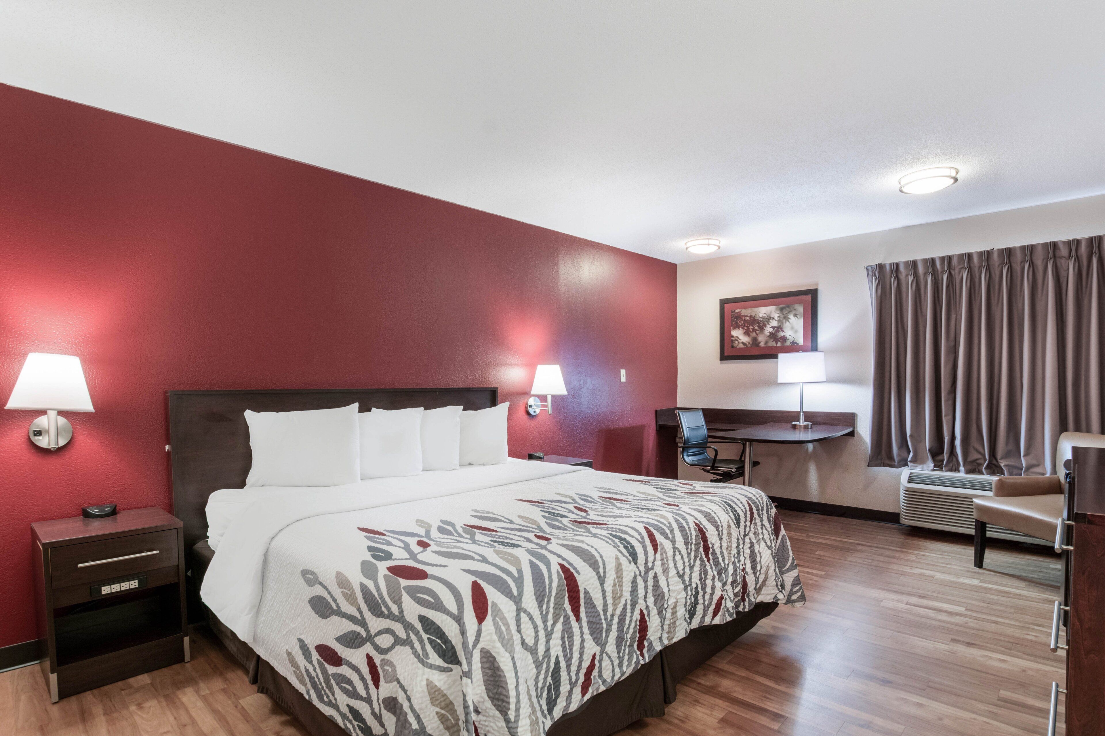 Habitación superior, 1 cama de matrimonio grande, no fumadores | Escritorio, cortinas opacas, tabla de planchar con plancha y wifi gratis