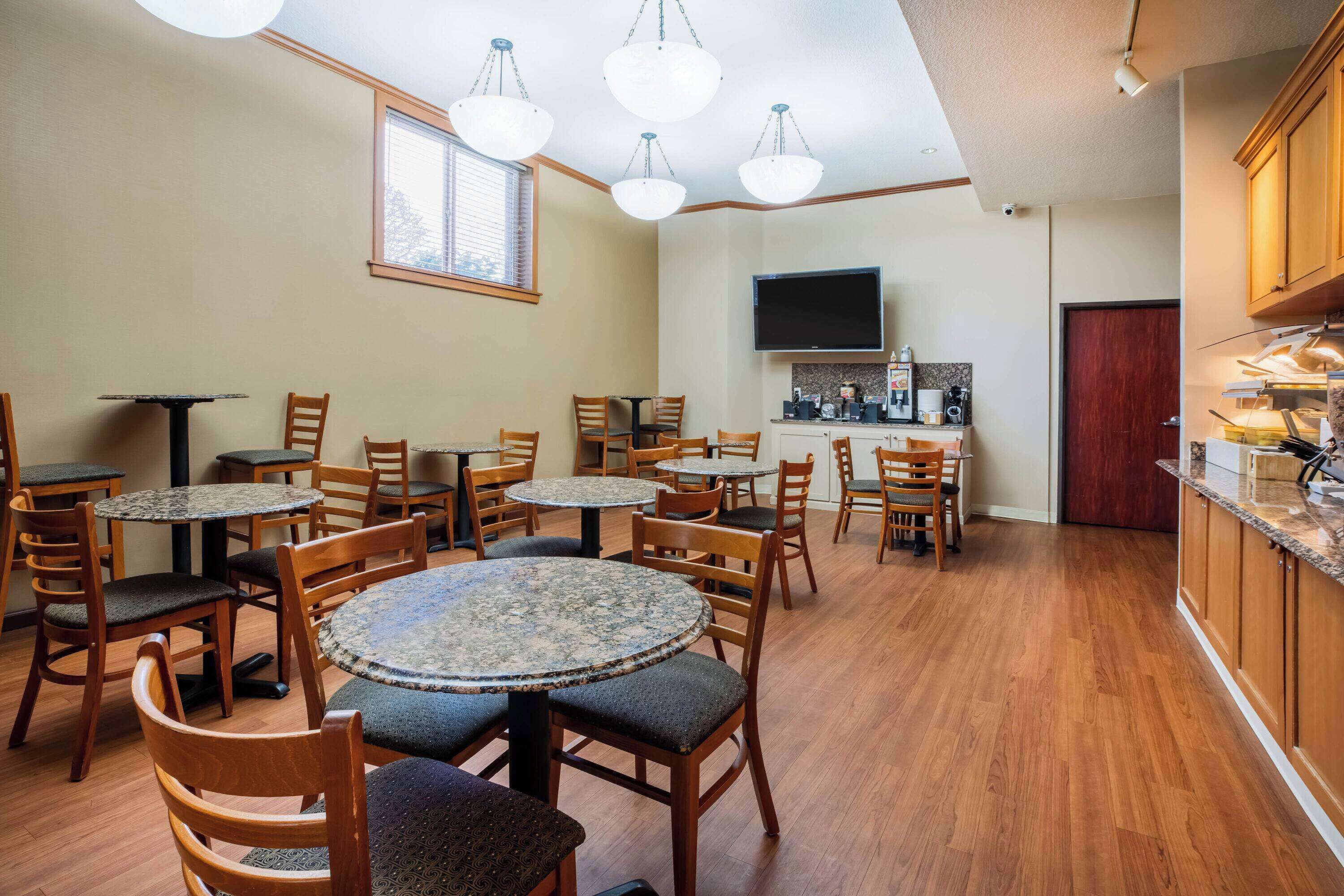 free daily on-the-go breakfast