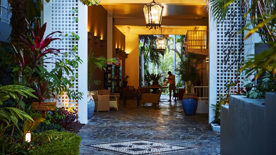 Alamanda Palm Cove by Lancemore