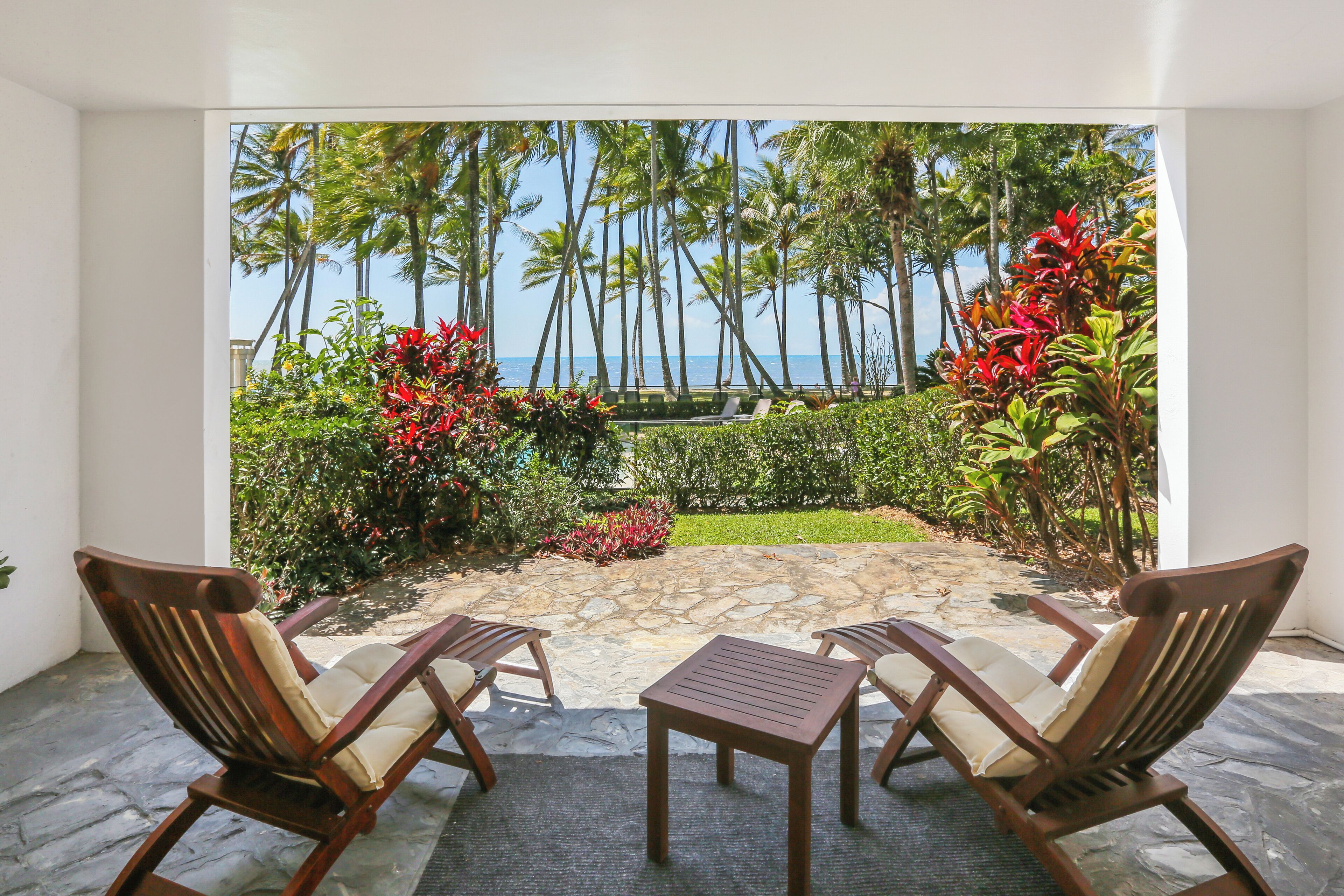 1 Bedroom Beach Front Apartment - Complimentary Parking, WiFi and Daily Beach Yoga | Beach/ocean view