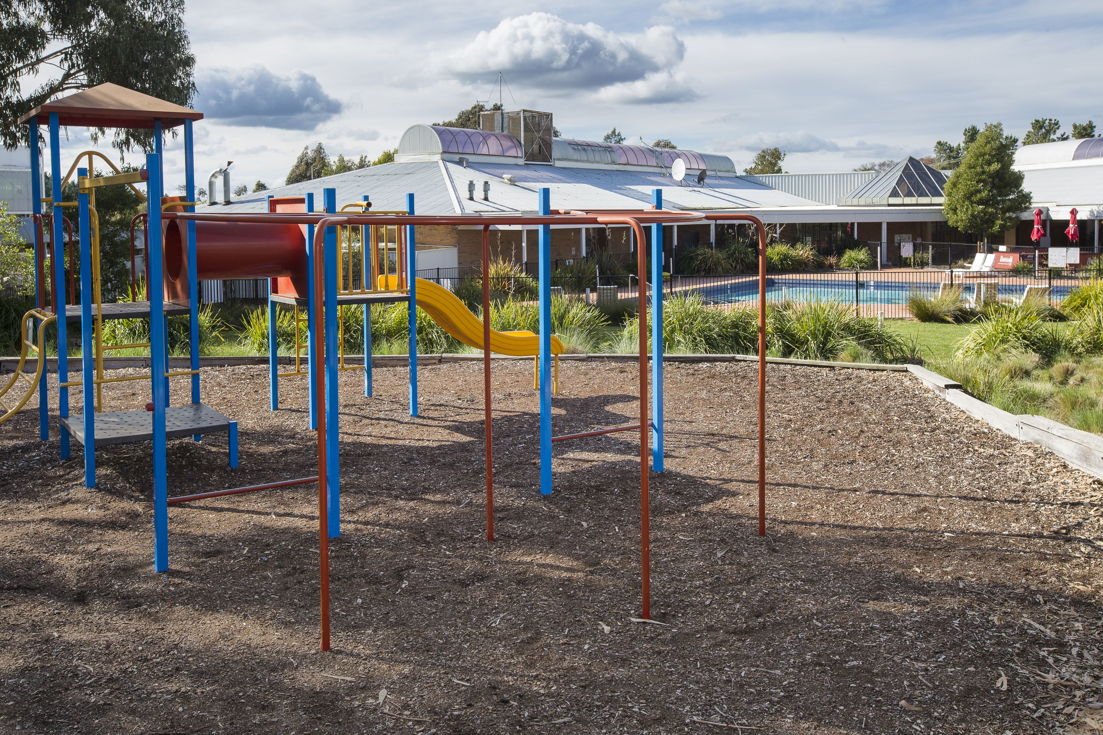 Zona de juegos infantil al aire libre